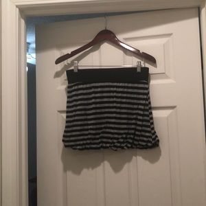 Double layer striped skirt.